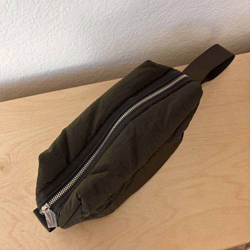 Burberry EKD Blue Label Black Nylon Cosmetic Travel Bag Pouch - Picture 3 of 12